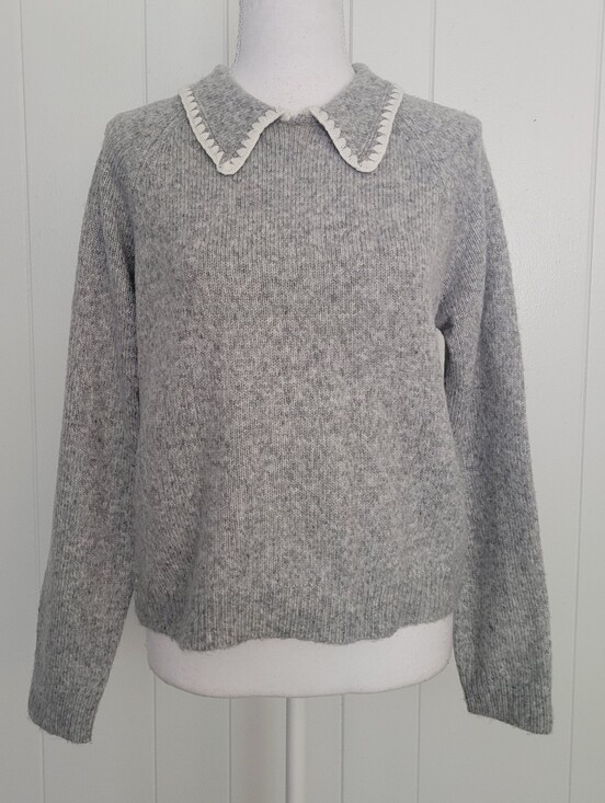Bailey 44 Sweaters - Bailey 44 Sweater Pullover Embroidered Trim Collared White & Gray Coquette LG